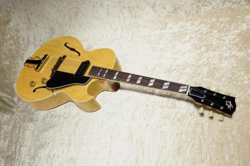 Archtop Tribute AT105 Classic