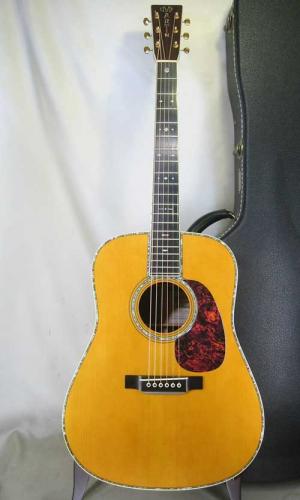 Martin D-45 Marquis / Vertical Logo・Waverly Peg・Golden Era D-45 Snowflake Inlay・Solid Adirondack Spruce Top・Solid East Indian Rosewood Side and Back【With Original Hard Case】2007年製