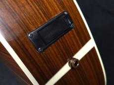 Martin HD-28 w/i-Beam Active 2010_10