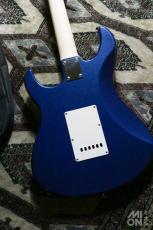 YAMAHA PAC012 DBM (Dark Blue Metallic) Pacifica 2017_10