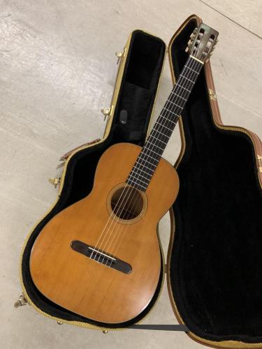 Martin OO-18C  1963年製 Newyorker Nylon弦