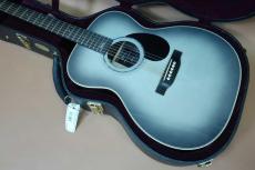 Martin OMJM John Mayer 20th Anniversary / Platinum Gray Burst・Engelmann Spruce Top・Solid Rosewood Side and Back・Ebony Fingerboard・Herringbone Trim・Abalone Rosette・With Fishman Gold Plus Natural 1【With Origin_2