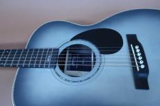 Martin OMJM John Mayer 20th Anniversary / Platinum Gray Burst・Engelmann Spruce Top・Solid Rosewood Side and Back・Ebony Fingerboard・Herringbone Trim・Abalone Rosette・With Fishman Gold Plus Natural 1【With Origin_12