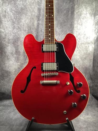 Gibson ES-335 Dot Reissue