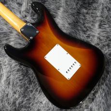 Fender FSR Made in Japan Traditional II 60s Stratocaster 3-Color Sunburst_7