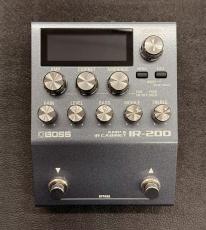 BOSS IR-200 Amp & IR Cabinet_2