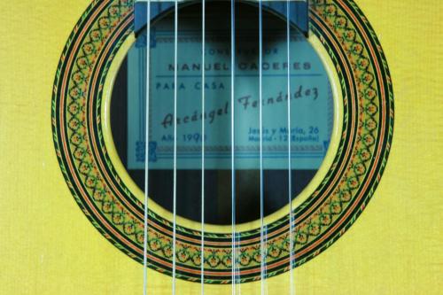 Manuel Caceres [マヌエル・カセレス] PARA　CASA　ARCANGEL　FERNANDEZ　松/ローズウッド