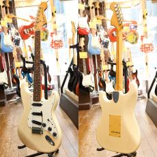 Fender Japan ST72-70_2