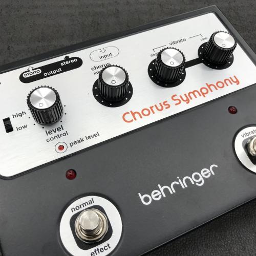 BEHRINGER CHORUS SYMPHONY