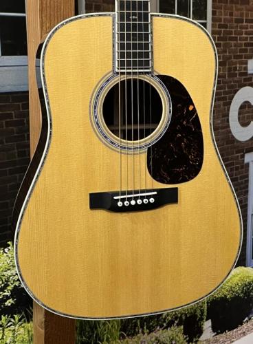 Martin 【日本総本店】【おすすめ個体】D-42 Standard #2970247【48回無金利分割可能】