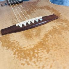Godin A6 Natural_10