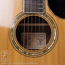 Larrivee C-10 Jacaranda (Rose Lady)_12