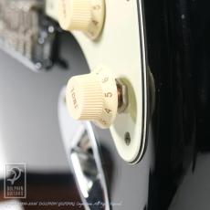 FENDER USA American Professional II Stratocaster Black_12