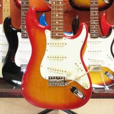 Fender Japan(フェンダージャパン)、ストラトキャスター・タイプ、バス