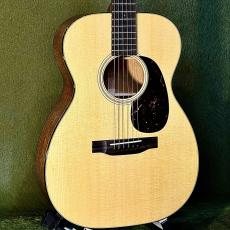 Martin 【実機動画あり】【当店限定特典付き】00-18 Standard #2976320【抱え心地の良い万能な1本】