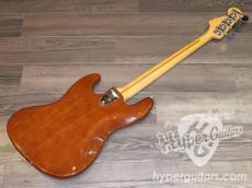 Fender '77 Jazz Bass_2