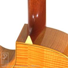 Larrivee C-19 Eagle Curly Maple_12