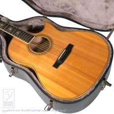 Larrivee C-19 Eagle Curly Maple_13