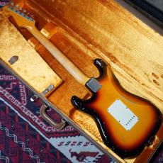 Fender Custom Shop 1960 Stratocaster Relic 3-Color Sunburst_4