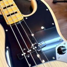 Squier Classic Vibe 70s Jazz Bass_4