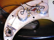 Fender Precision Bass '72 SB/R_11