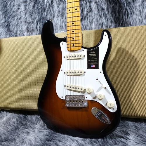 Fender American Vintage II 1957 Stratocaster 2-Color Sunburst