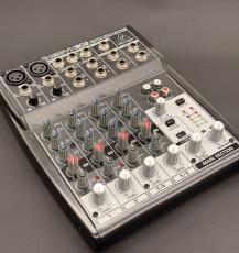 BEHRINGER XENYX 802