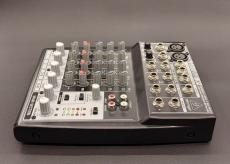 BEHRINGER XENYX 802_5