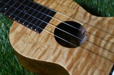 tkitki ukulele ECO-S+ AmberMaple×Walnut Soprano【S/N 1682】_9