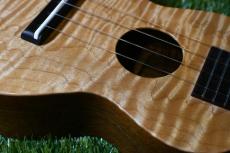 tkitki ukulele ECO-S+ AmberMaple×Walnut Soprano【S/N 1682】_10