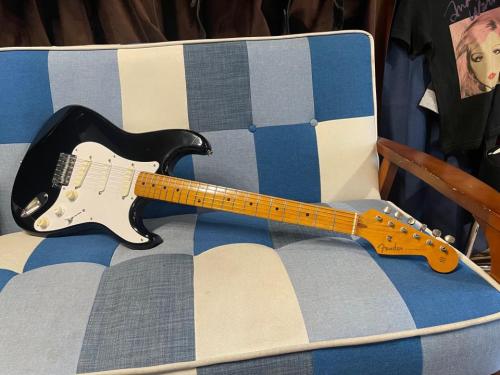 Fender Japan ST57-770SL Black