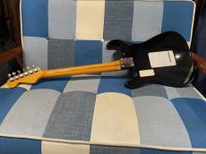 Fender Japan ST57-770SL Black_2