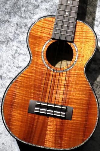 Kamaka 【monoケースプレゼント!!】 HF-2D2I #220659【コンサート】【甘い極上のサウンド!】【池袋店在庫品】
