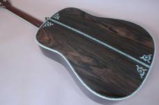 Martin D-50 Deluxe / Solid Bear claw Sitoka Spruce Top・Solid Brazilian Rosewood Side and Back・D-50 Style Tree of Life Inlay・Top Inlay Style Herringbone Pearl With Black / White/Black Fiber Inlay【With Origina_6