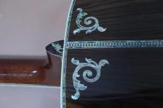 Martin D-50 Deluxe / Solid Bear claw Sitoka Spruce Top・Solid Brazilian Rosewood Side and Back・D-50 Style Tree of Life Inlay・Top Inlay Style Herringbone Pearl With Black / White/Black Fiber Inlay【With Origina_10