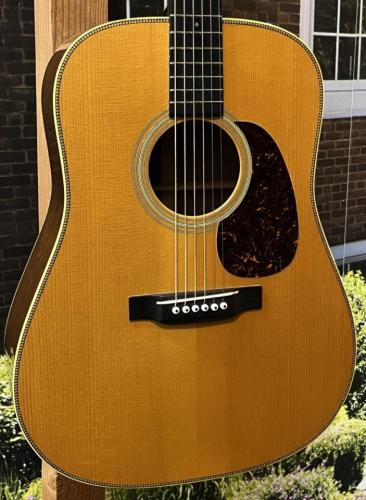 Martin 【日本総本店】【希少なマダガスカルローズウッド】D-28 Authentic 1941【48回無金利分割可能】