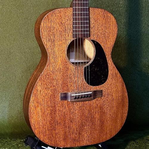 Martin 【実機動画あり】00-15M #3008424【オールマホガニーボディ】【USA製】