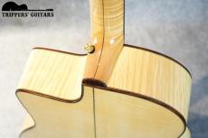 Dell'Arte Kinnard Custom “Blues” (2001) とても珍しいJohn S Kinnard製作のカスタム品!材もサウンドも素晴らしいです!_12