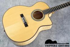 Dell'Arte Kinnard Custom “Blues” (2001) とても珍しいJohn S Kinnard製作のカスタム品!材もサウンドも素晴らしいです!_14