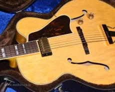 Archtop Tribute AT350_6