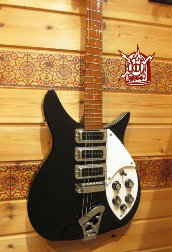 Rickenbacker 81年製　リッケン　320♪