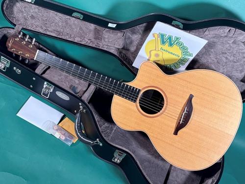 Lowden O-32C