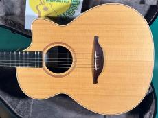 Lowden O-32C_2