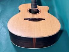 Lowden O-32C_11