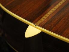 Martin HD-28V with Fishman Rare Earth Single 2000_10