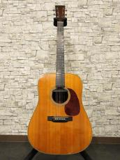 Martin HD-28V with Fishman Rare Earth Single 2000_11