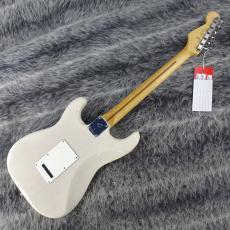 Fender Player II Stratocaster HSS White Blonde_4