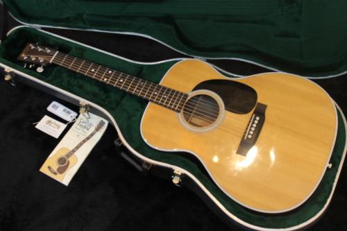 Martin 000-28