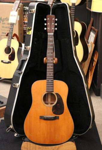 Martin D-18 【1964年製Vintage】