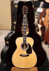 Martin  J-40 #2863657 【豪華でパワフル且つ抱えやすいモデル!】【48回無金利対象商品!】